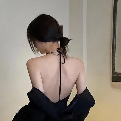 奇中缘